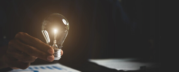 哪些养生知识适合在秋季发给顾客?